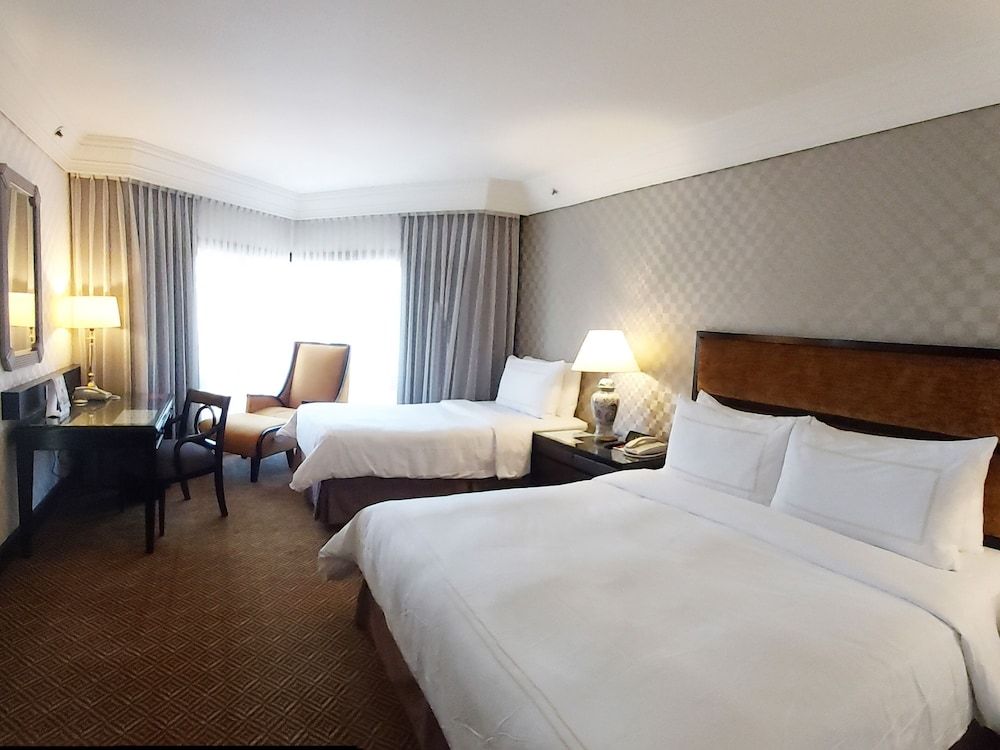 Deluxe Room, Multiple Beds