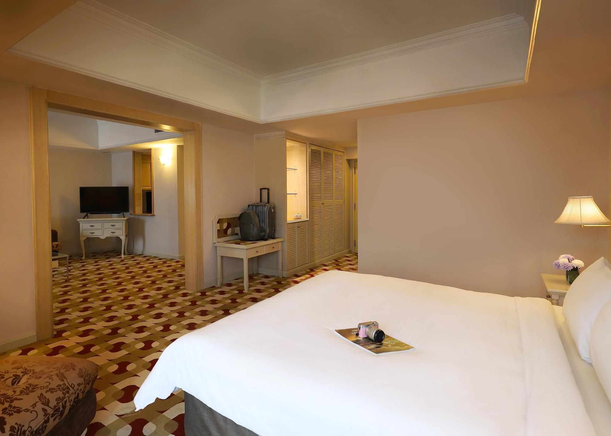 Suite City View Room