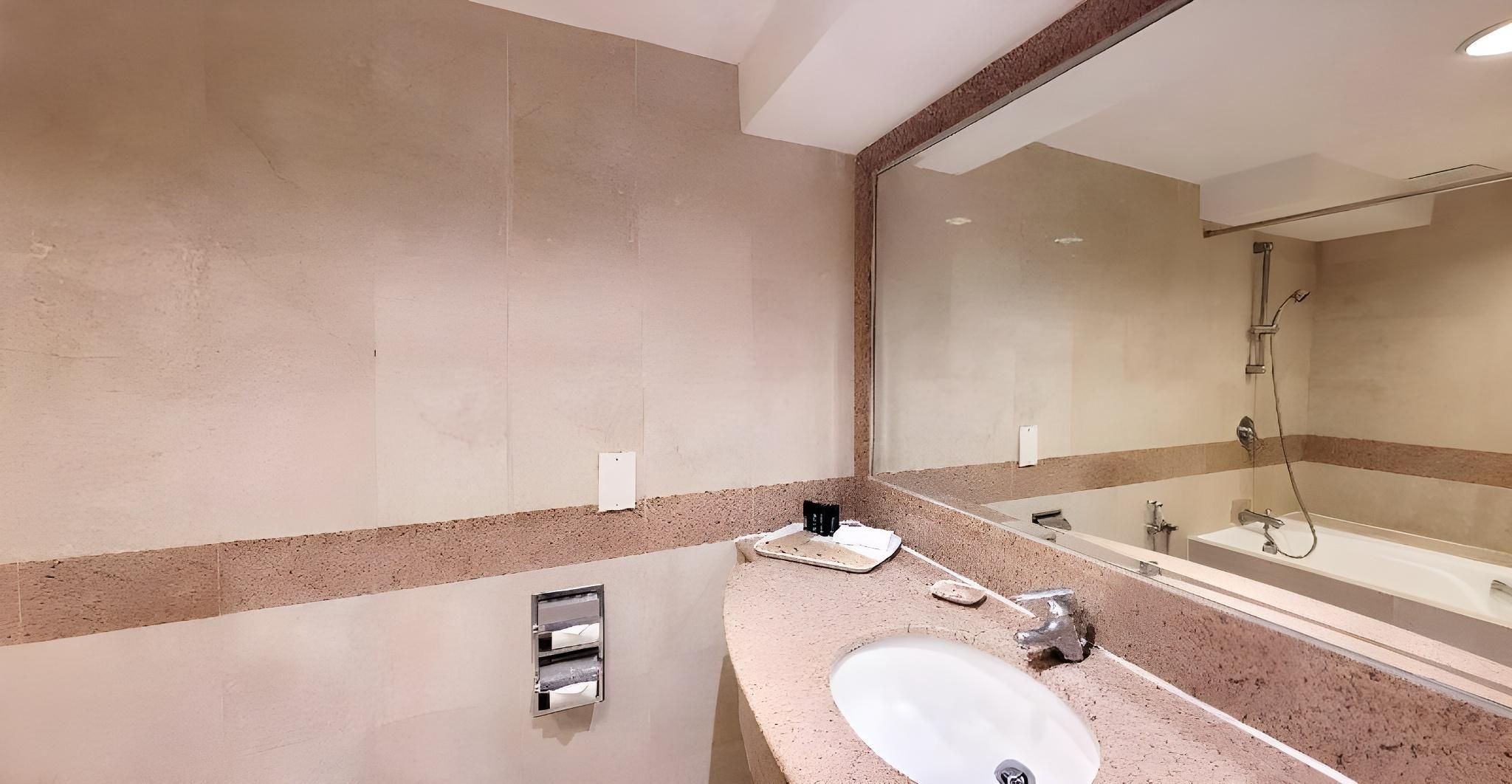 undefined Berjaya Waterfront Hotel 9