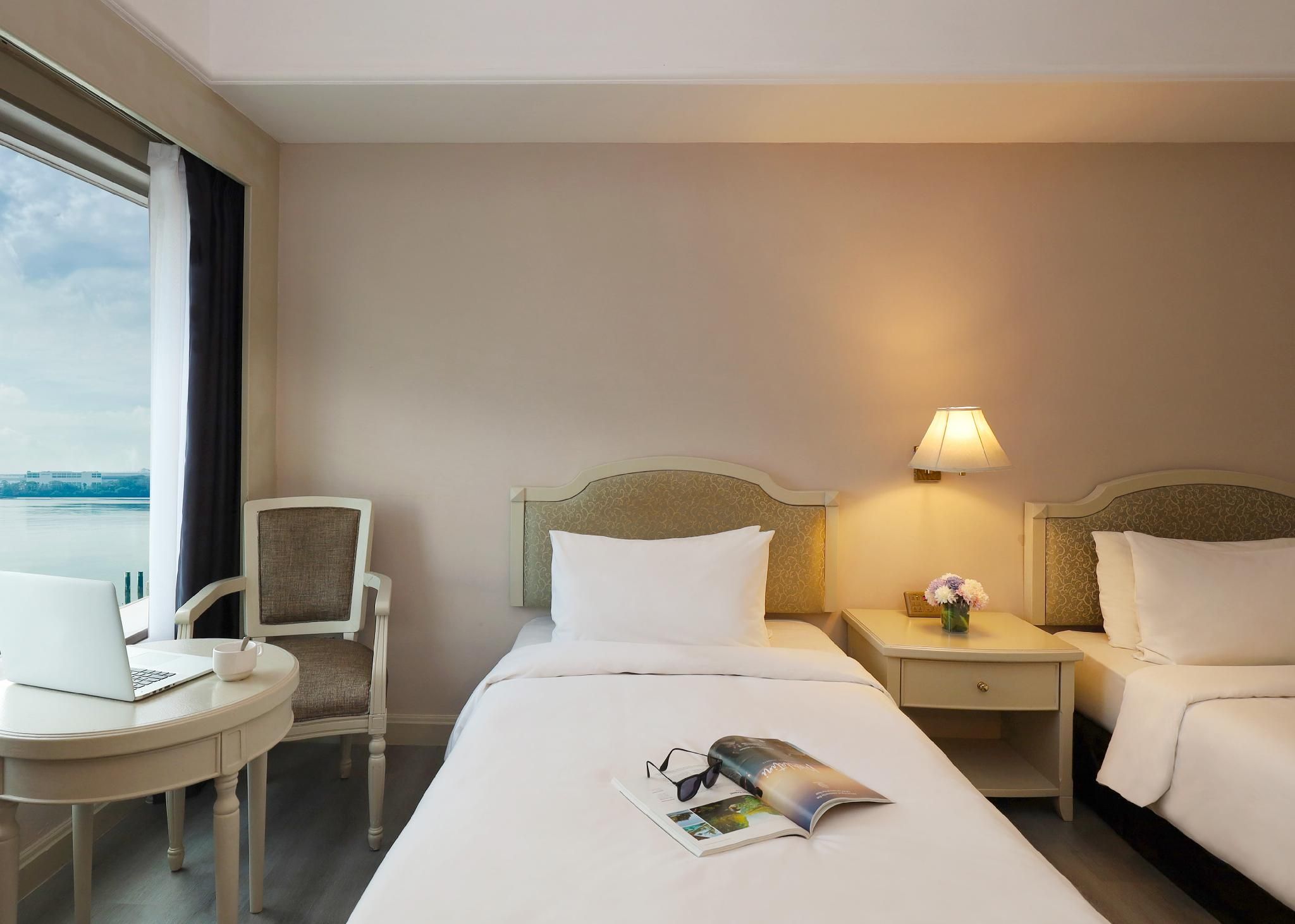 Deluxe Twin Sea View
