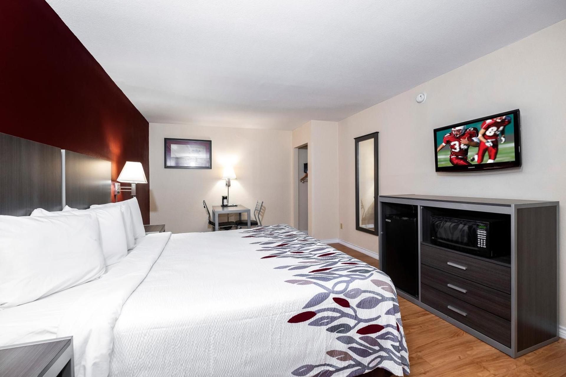 undefined Red Roof Inn Houston North - FM 1960 & I-45 5