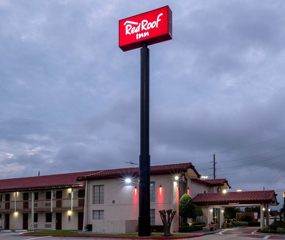 undefined Red Roof Inn Houston North - FM 1960 & I-45 3