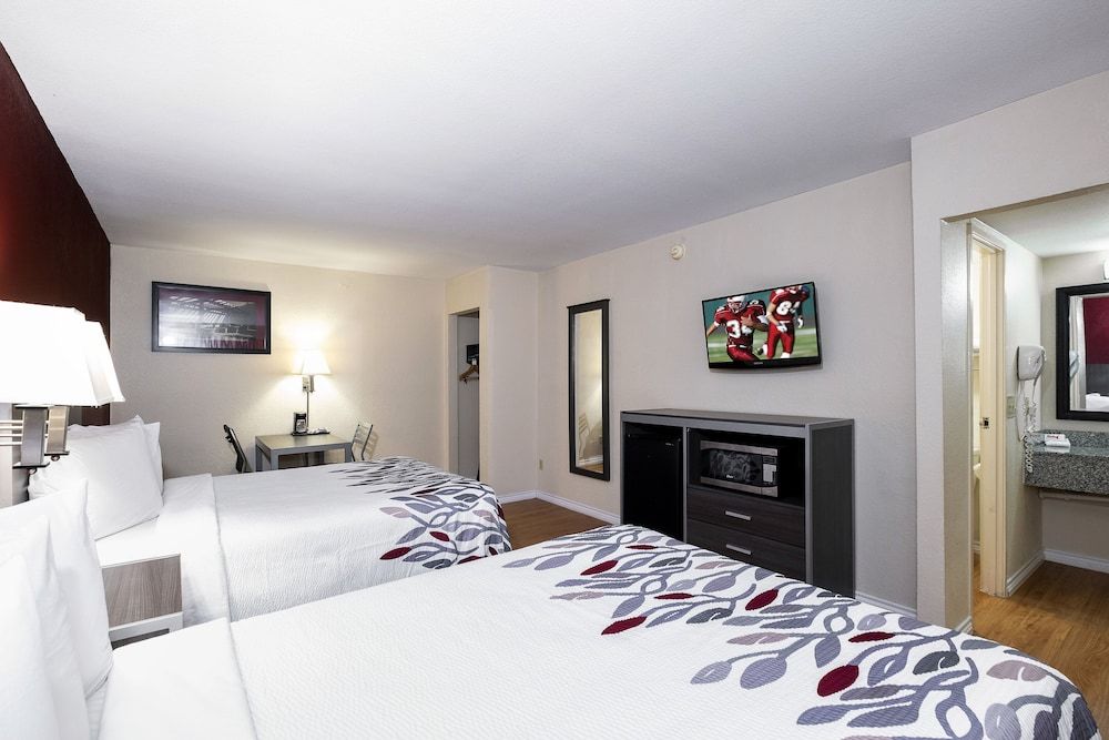 undefined Red Roof Inn Houston North - FM 1960 & I-45 9