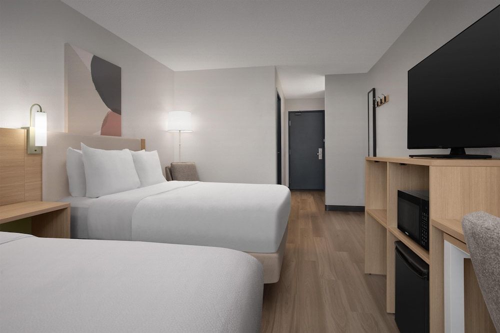 Spark by Hilton Denver Tech Center Greenwood Village Room, 2 Queen Beds 5