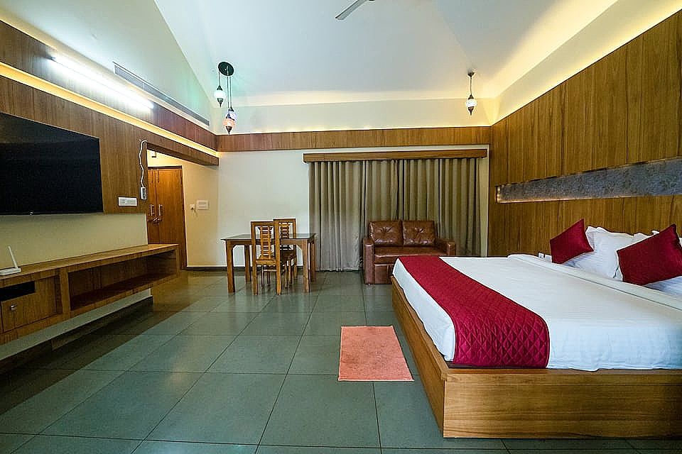 Vythiri Holiday Resort Superior Room AC 2