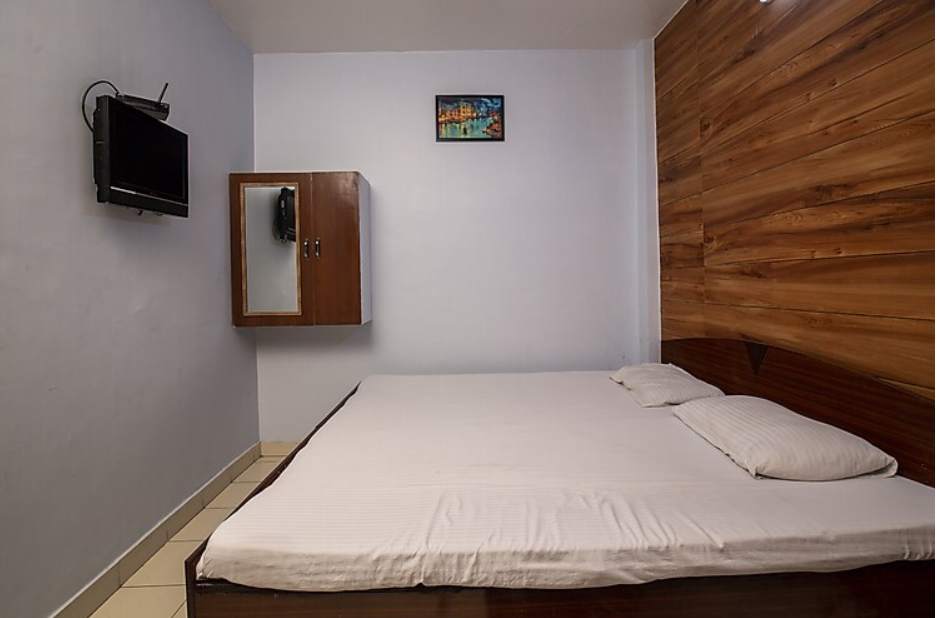 Hotel Shine Star Deluxe Room 5