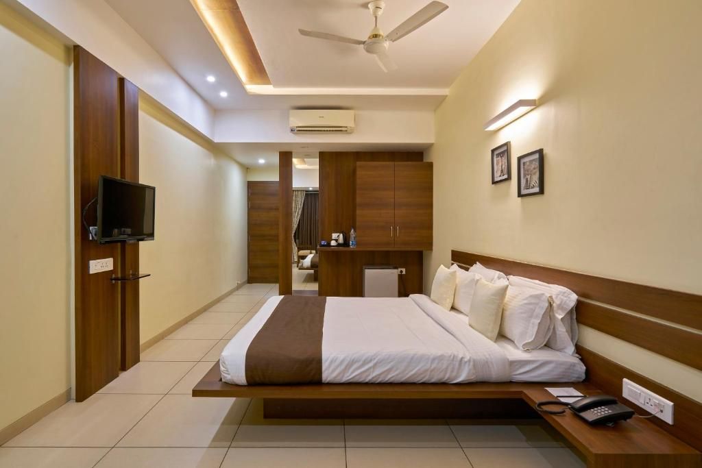 Hotel 3 Leaves Standard Double Room 6