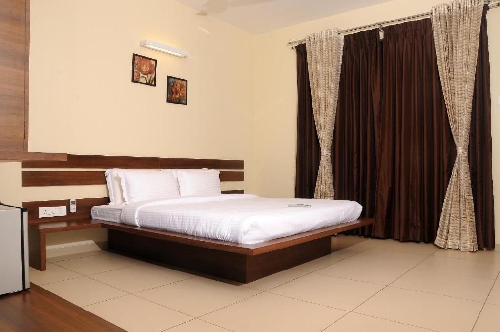 Hotel 3 Leaves Standard Double Room 3