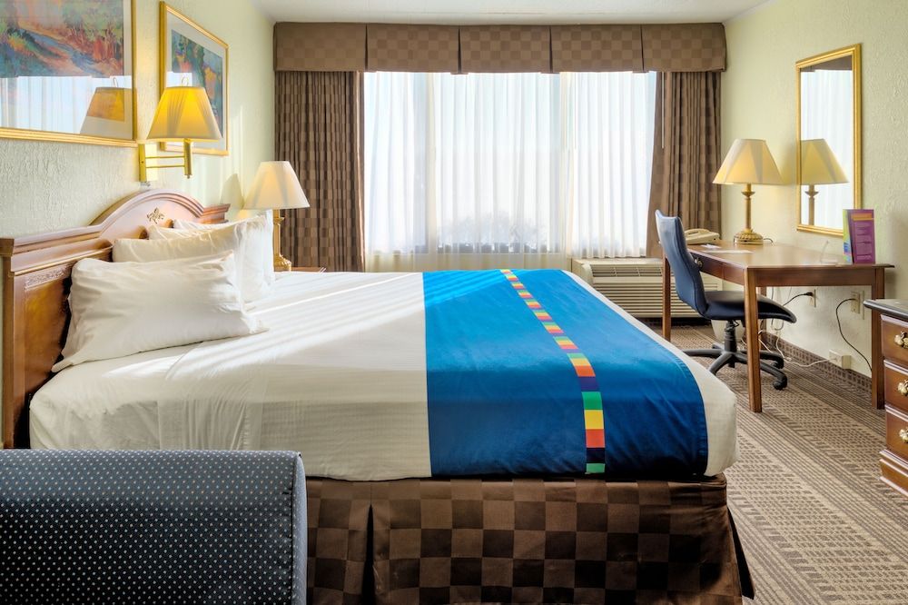 Premium Room, 1 King Bed, Non Smoking