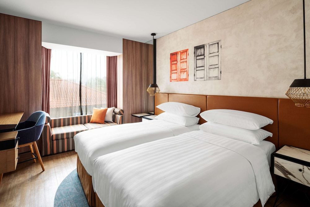 JEN Singapore Tanglin by Shangri-La Superior Room, 2 Twin Beds