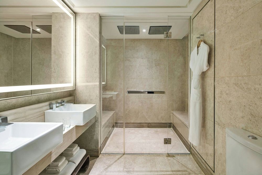 Singapore Marriott Tang Plaza Hotel Deluxe Room, 2 Twin Beds 3