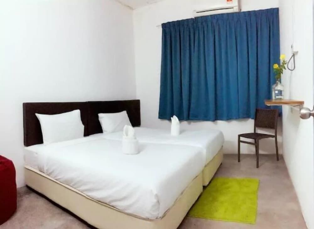 House, 4 Bedrooms