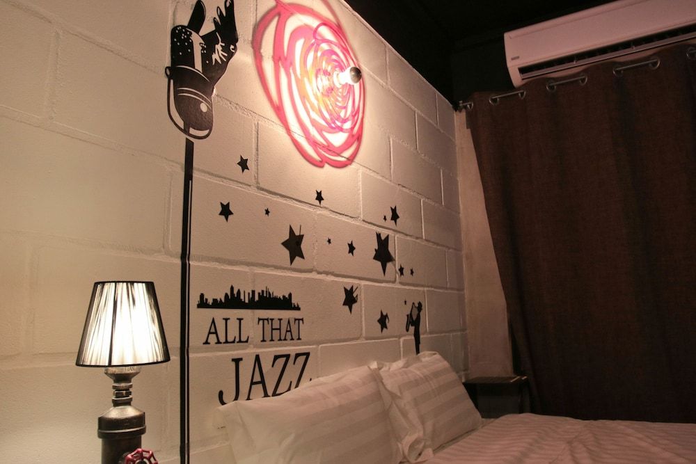 undefined Just In Hotel 5