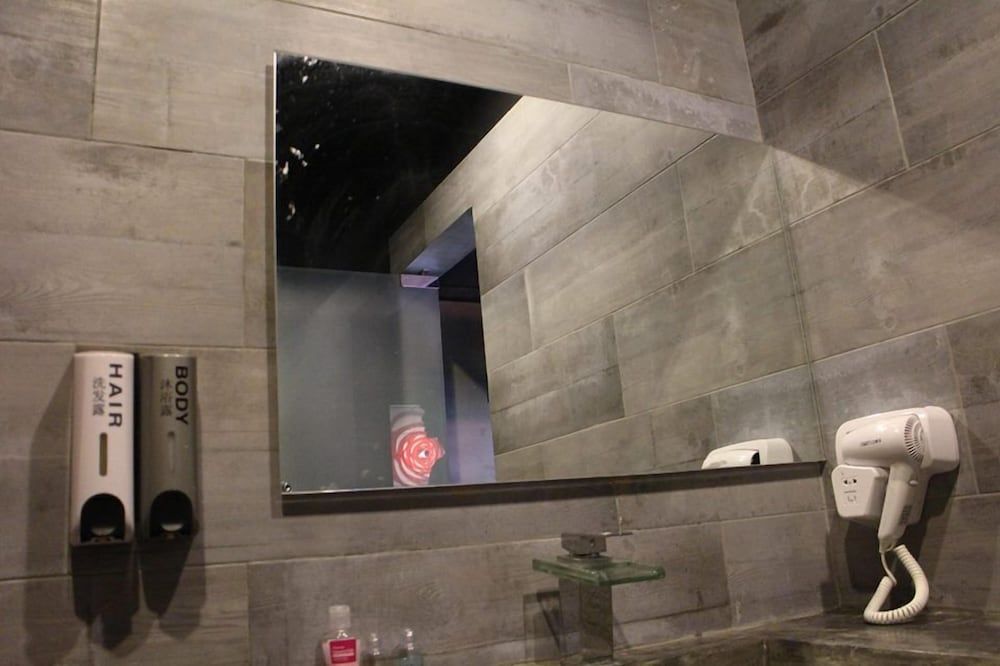 undefined Just In Hotel 7