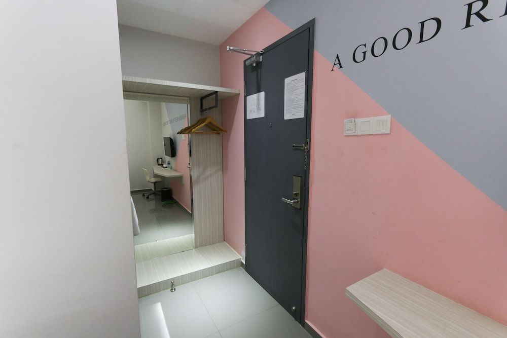 Hotel 99 - Kota Kemuning Superior Twin Single 3