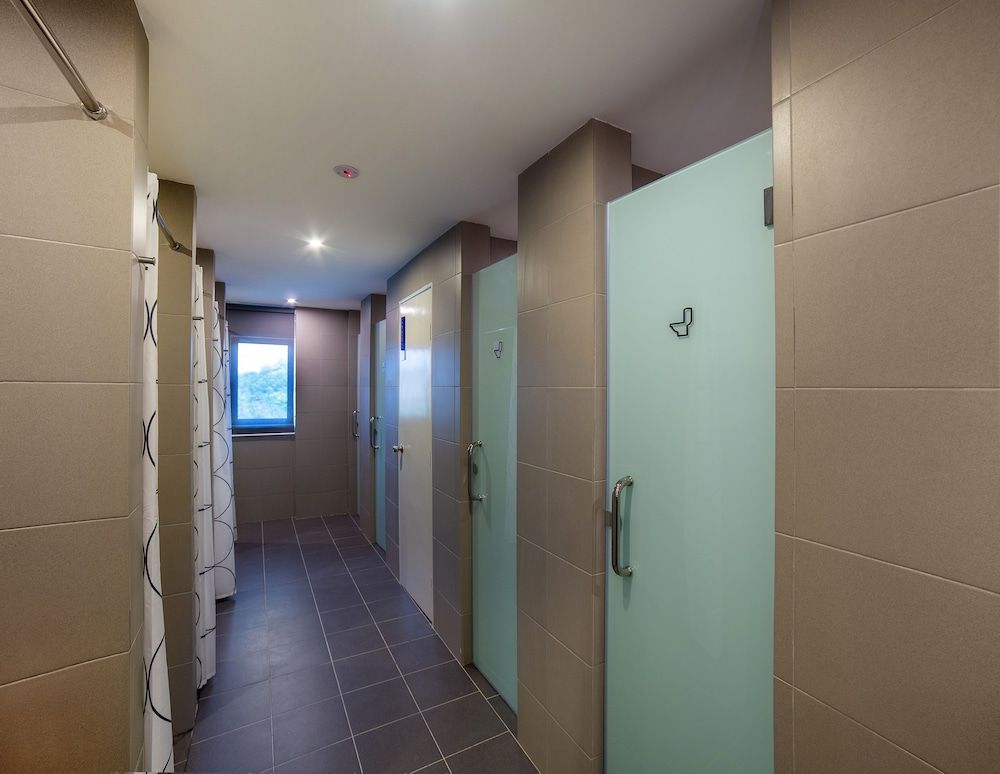 undefined Riccarton Capsule Hotel 7