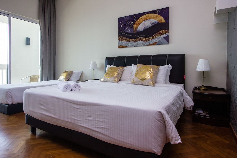 Profolio Straits Quay Exclusive Condo, 2 Bedrooms, Sea View 7