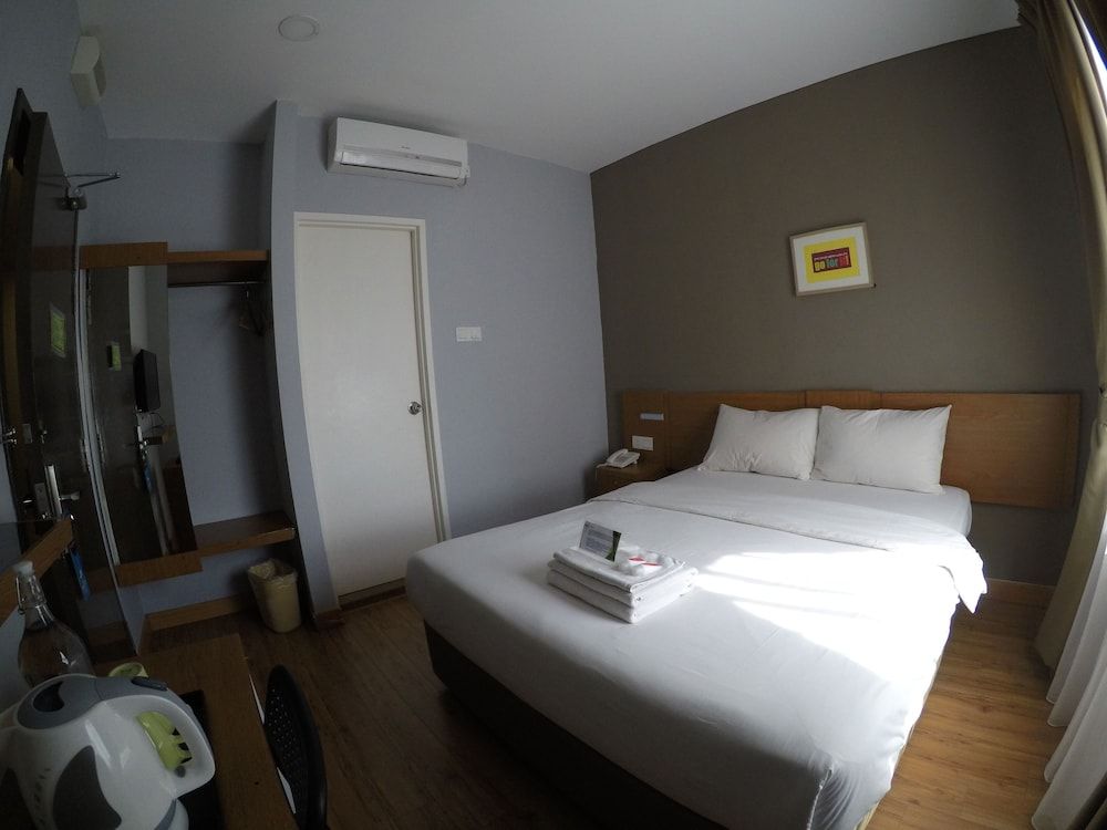 undefined Hotel Ariana Iskandar 9