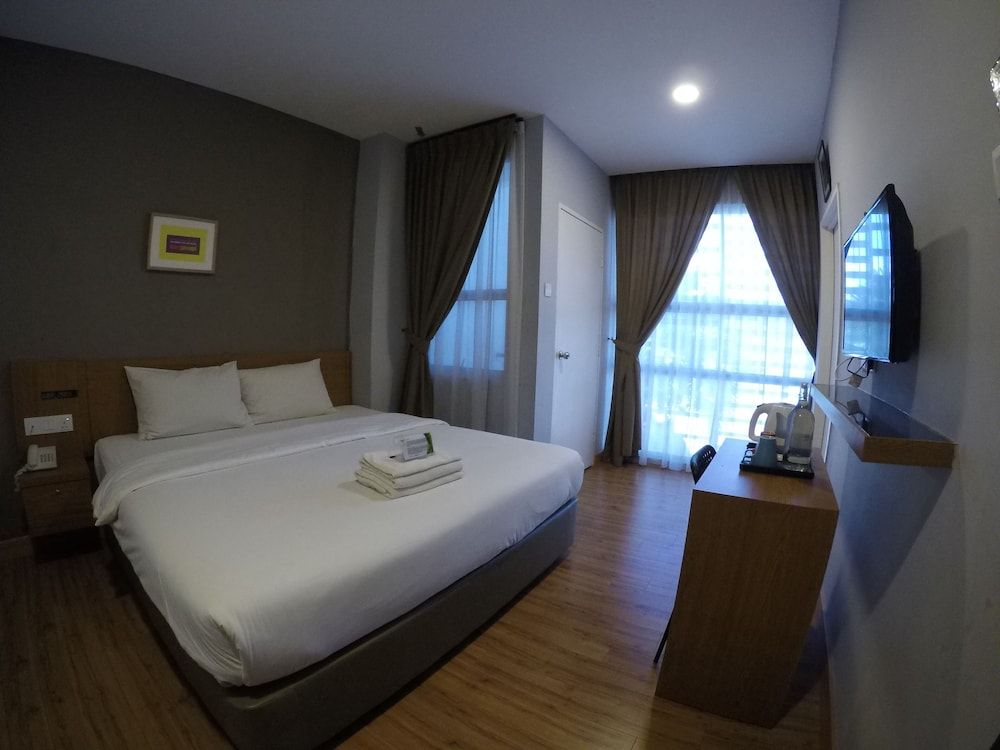 undefined Hotel Ariana Iskandar 5