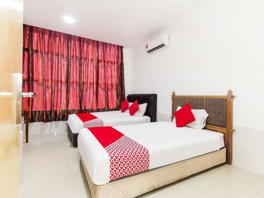undefined OYO 414  Adiff Palace Hotel 2