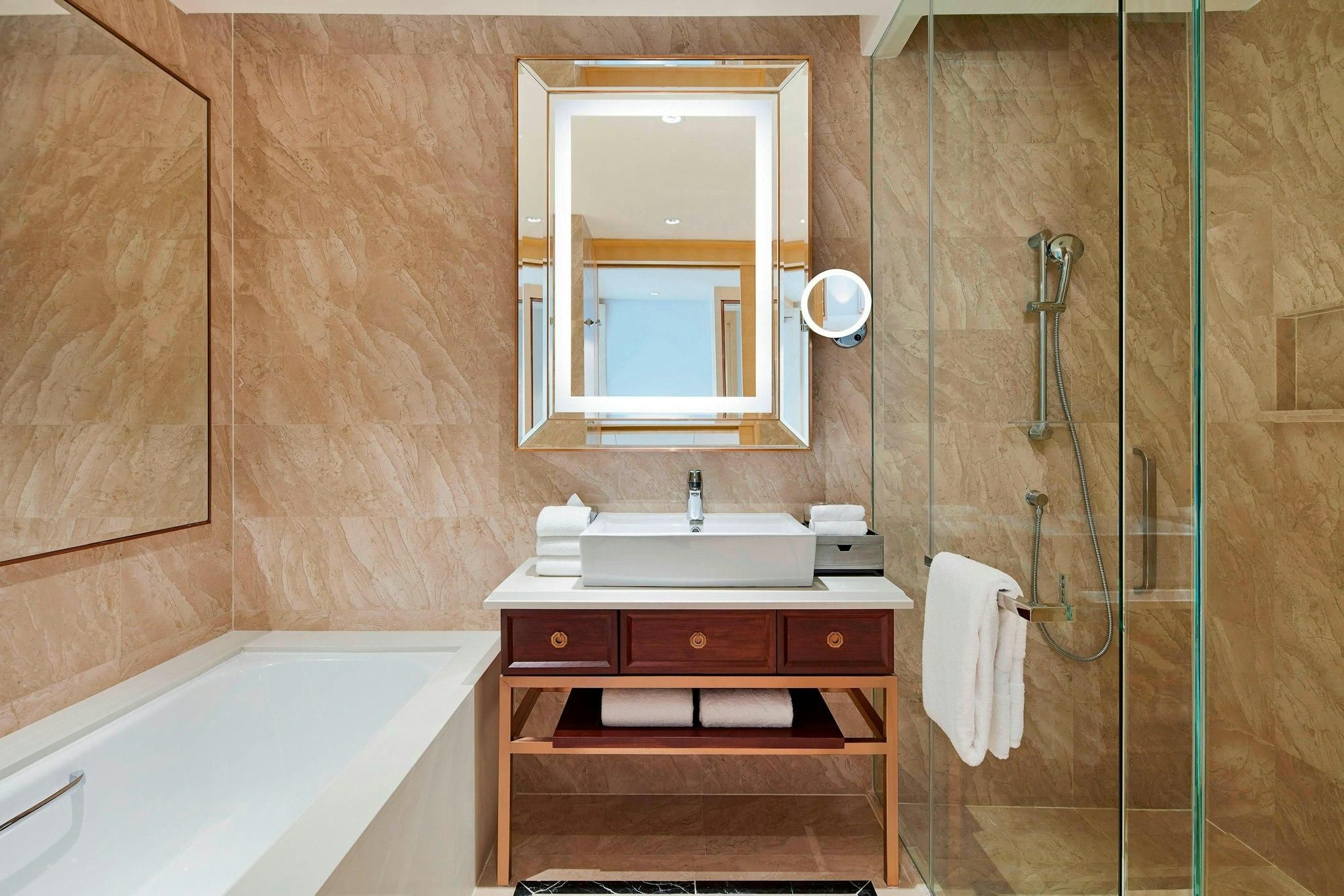 Guest Room, 2 Twin, High Floor