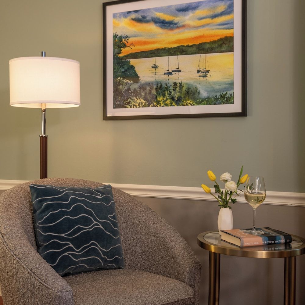 La Tourelle Inn & Spa Double Queen Room 6