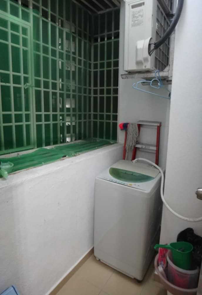 Eden Seaview Condominium II Condo, 3 Bedrooms, Pool View 15