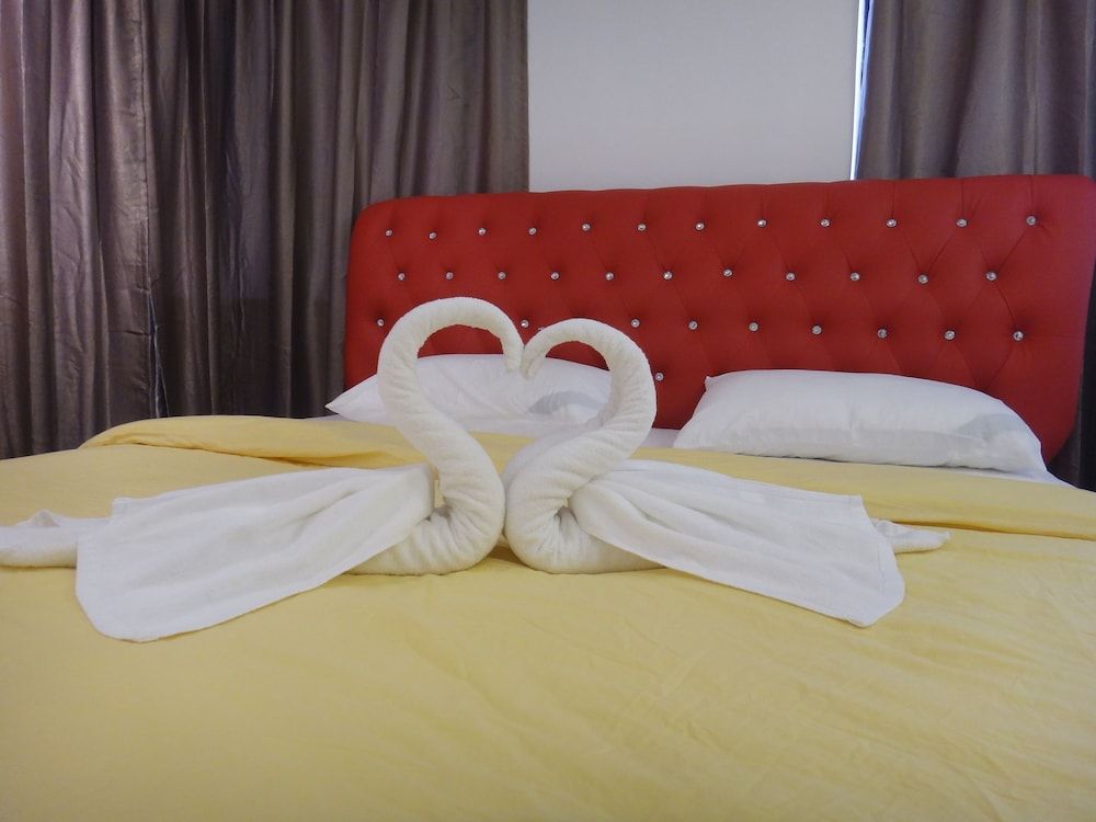 undefined Eden Seaview Condominium II 10