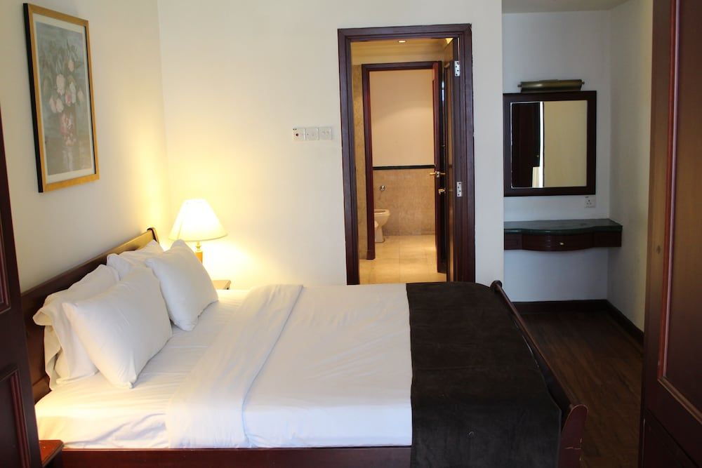 undefined Queens Service Suite at Times Square 2