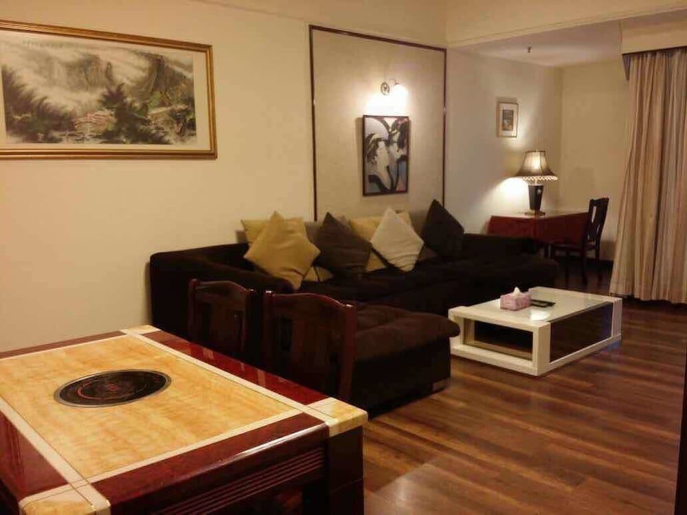 undefined Queens Service Suite at Times Square