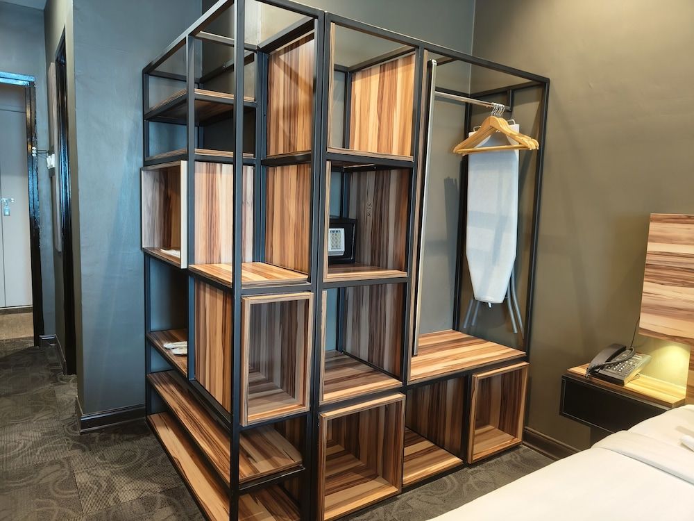 Asiatic Hotel Superior Twin 10