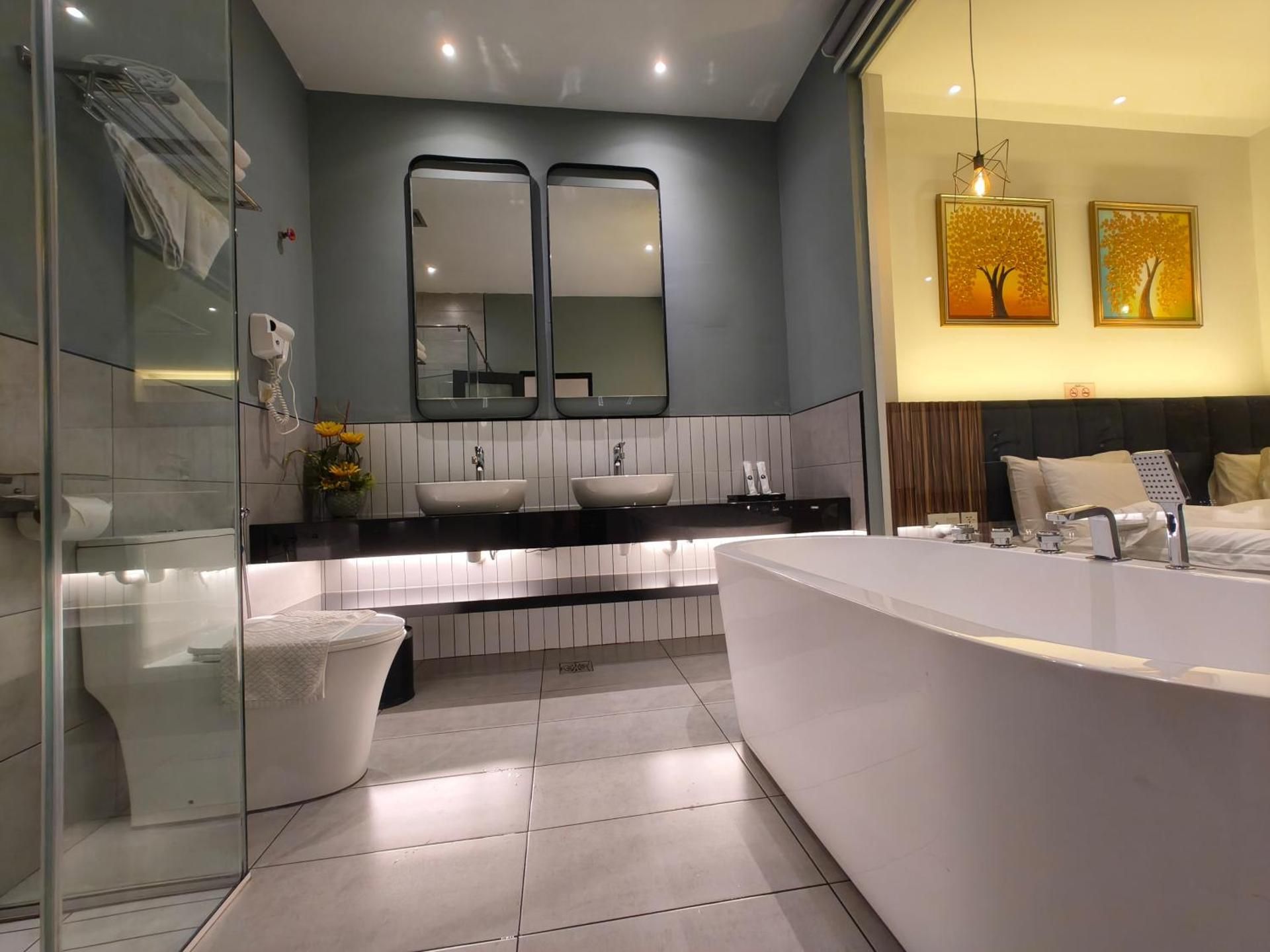 undefined Asiatic Hotel 8