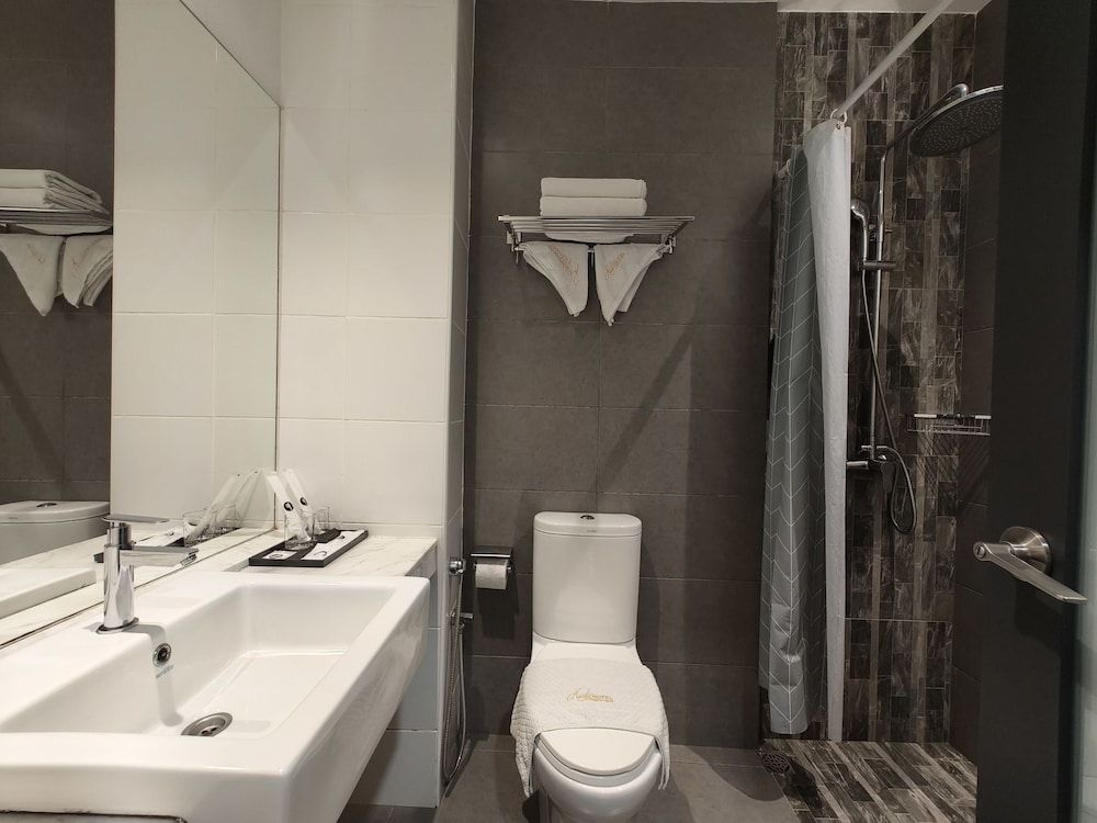 Asiatic Hotel Superior Twin 8