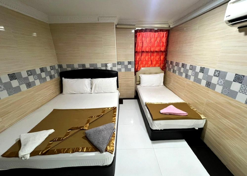 Sungai Besi Hotel Triple Room 2