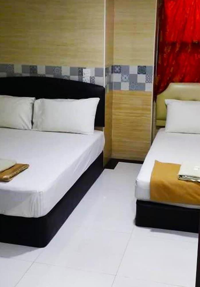 Sungai Besi Hotel Triple Room 3