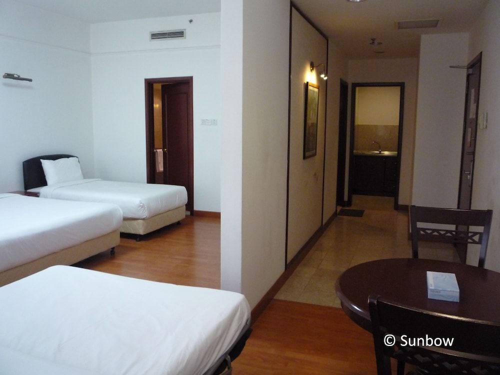 undefined Sunbow Suites 10