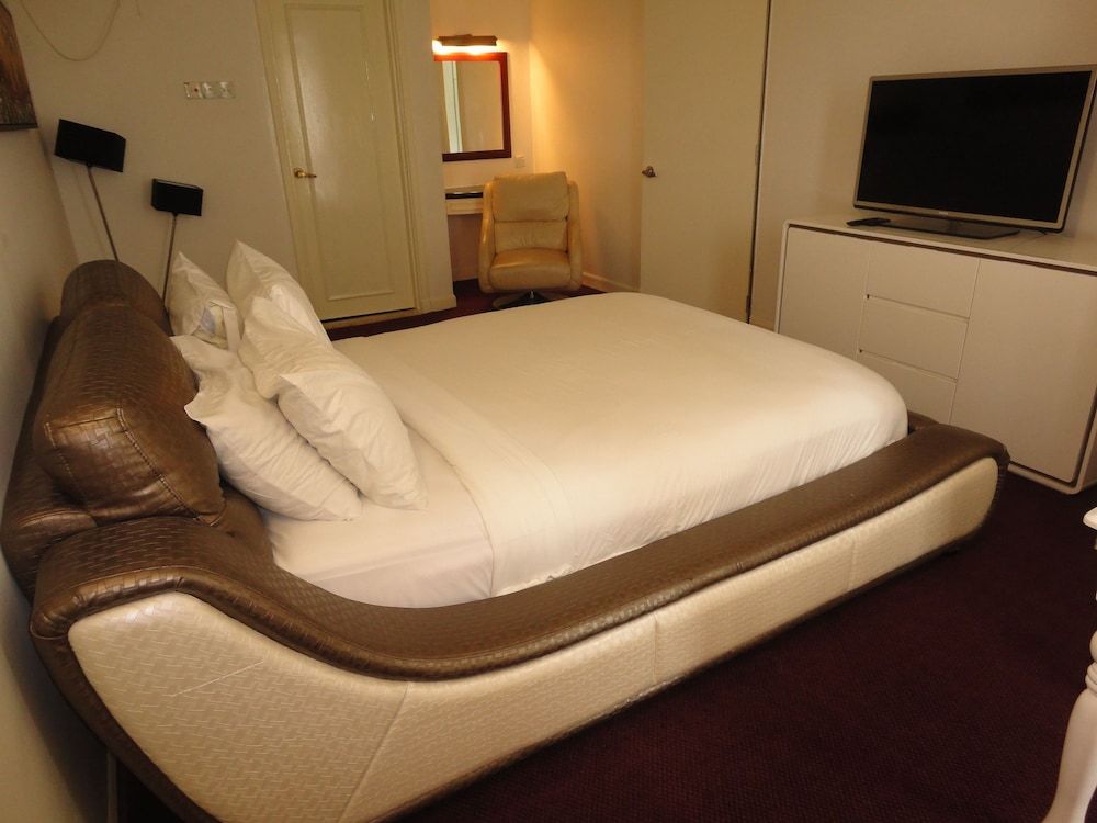 Deluxe Suite (Premier)