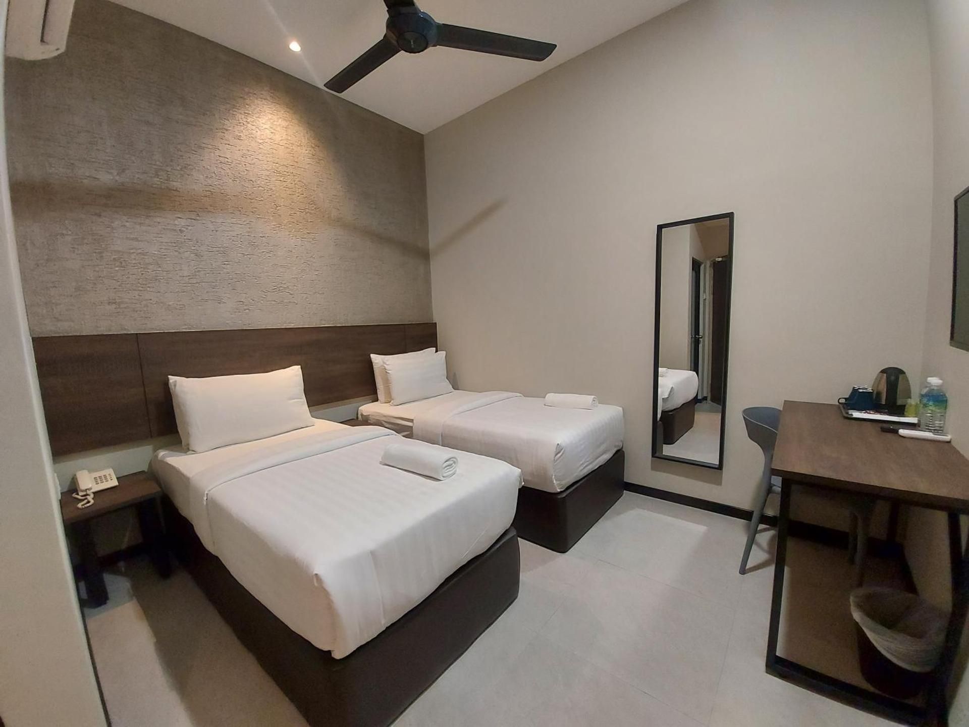 undefined MIICO Hotel @ Mount Austin 5