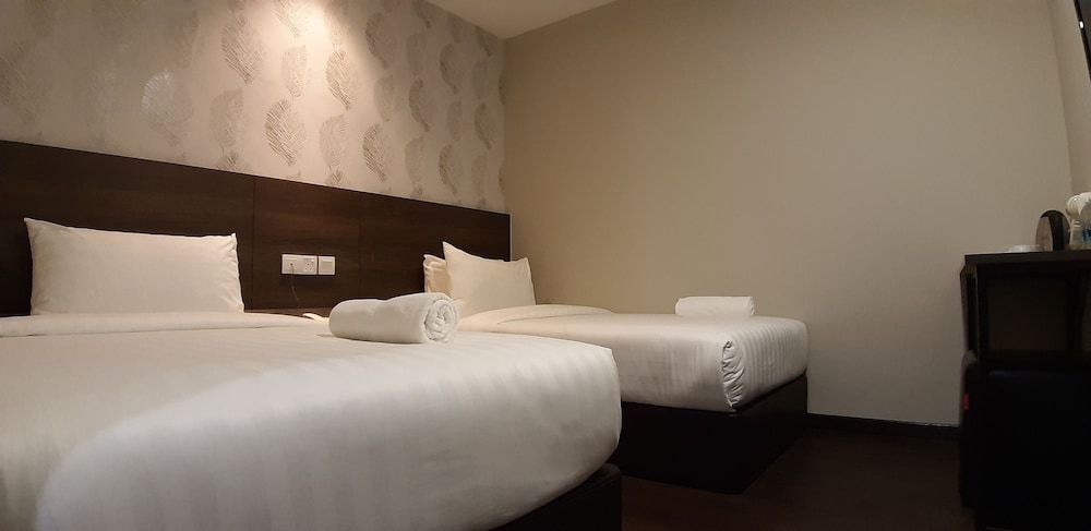 undefined MIICO Hotel @ Mount Austin 4