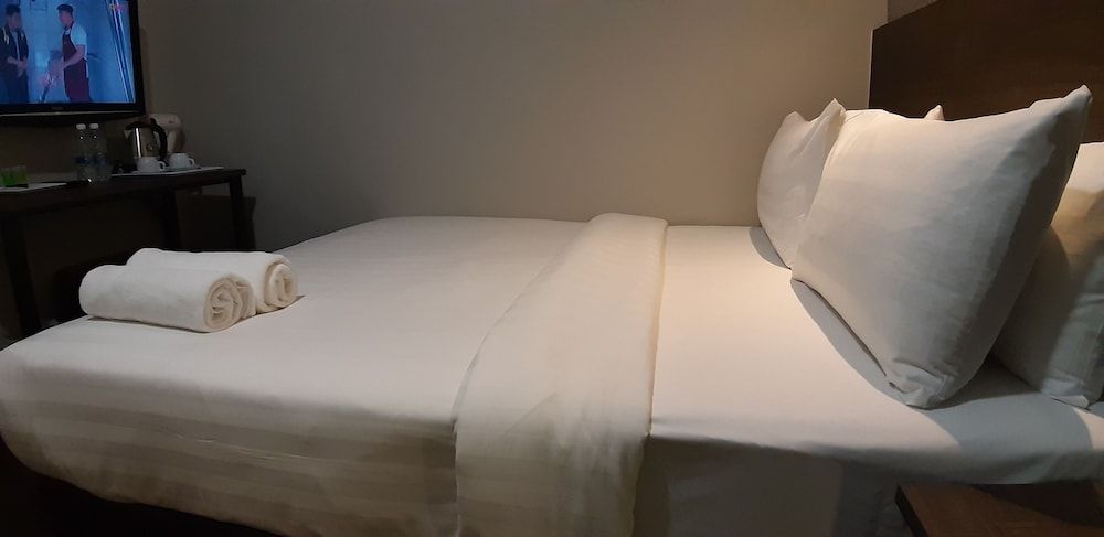 MIICO Hotel @ Mount Austin Queen Room, No Window