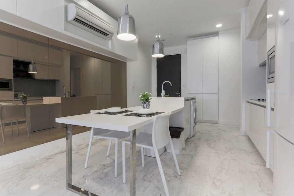 undefined Suites Infinity 8