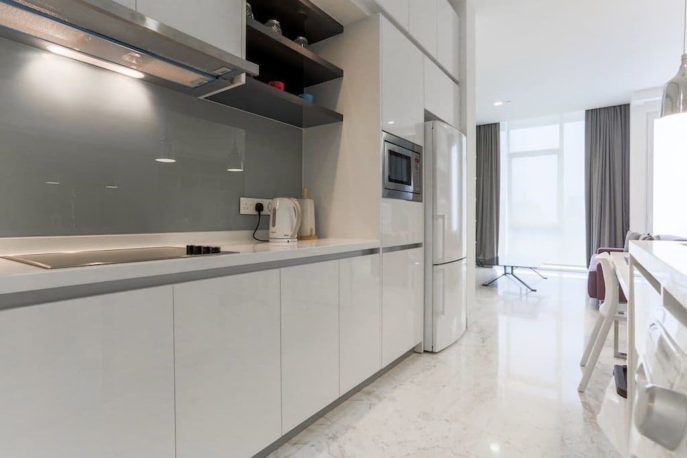 undefined Suites Infinity 7