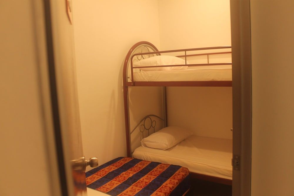 Georgetown Heritage Motel Triple Room, Shared Bathroom 2