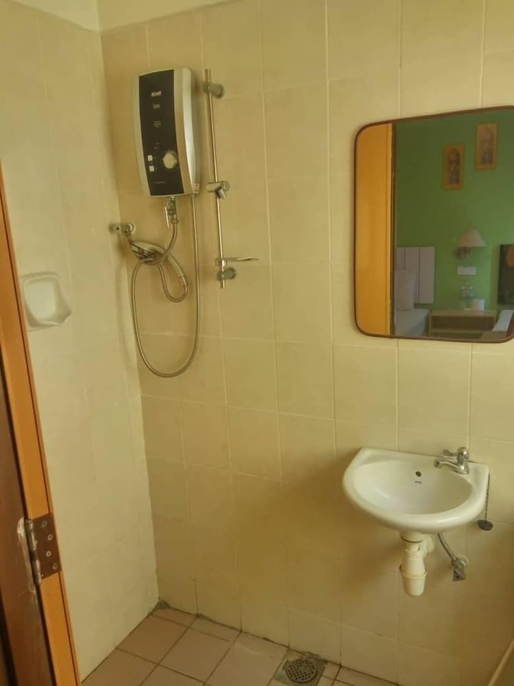 Pudu Inn Hotel Superior Room 4