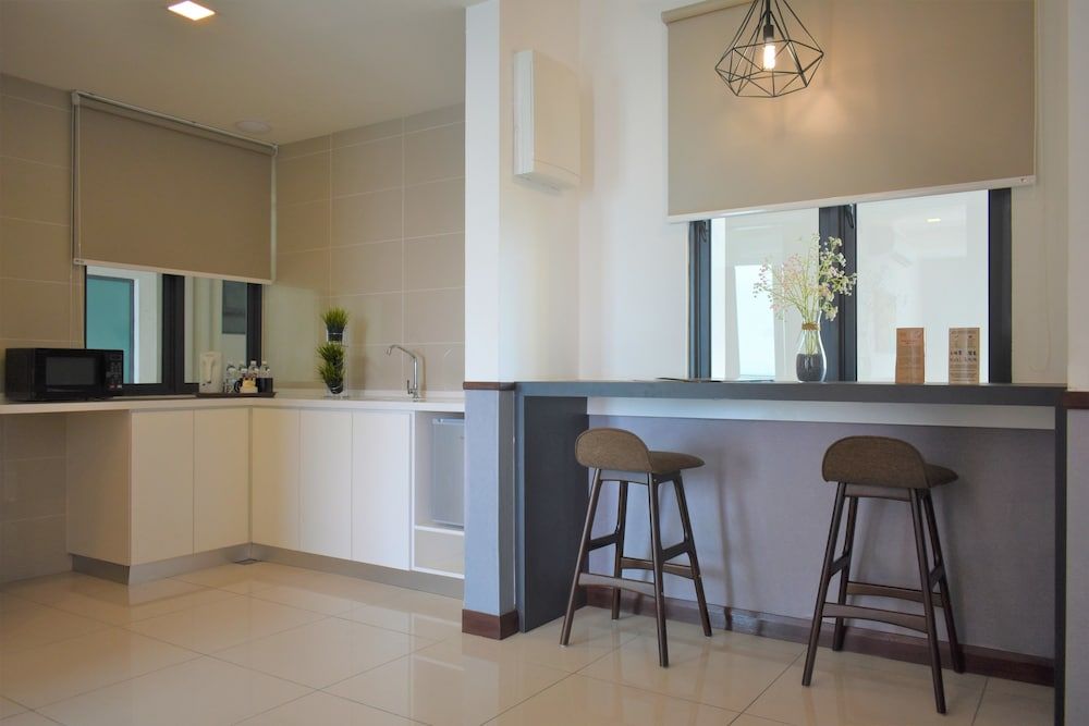 D'Wharf Hotel & Serviced Residence Premier Family Room 14