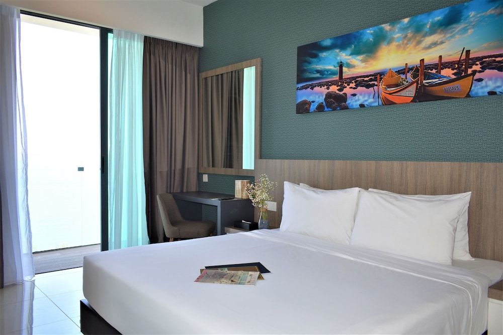 D'Wharf Hotel & Serviced Residence Executive Suite
