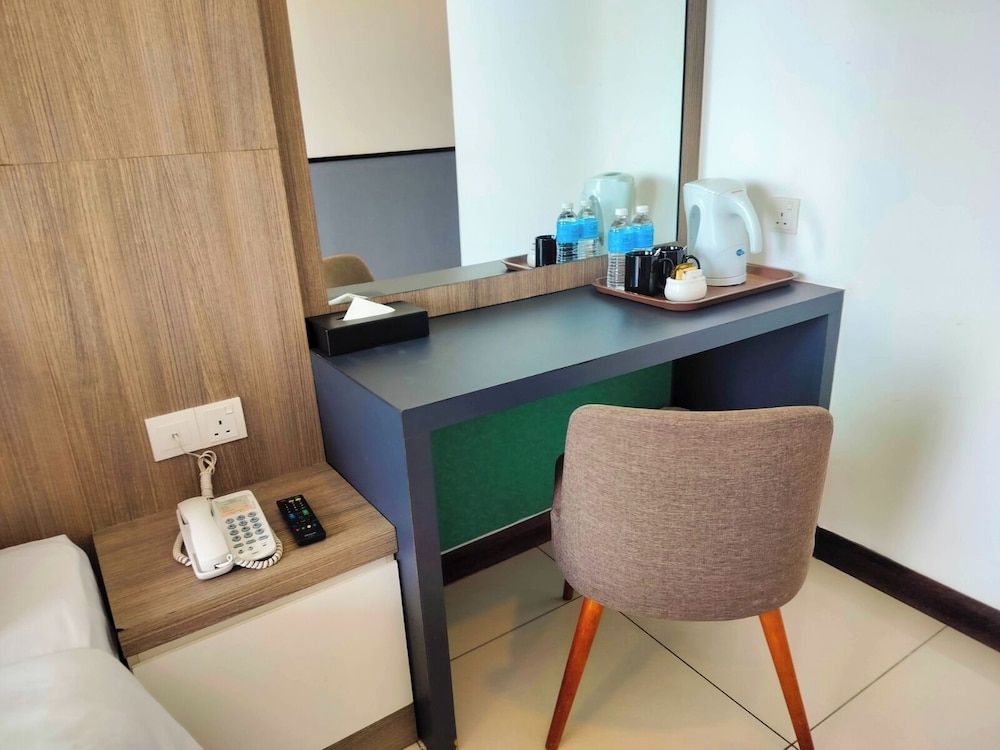 D'Wharf Hotel & Serviced Residence Superior Twin Room 12