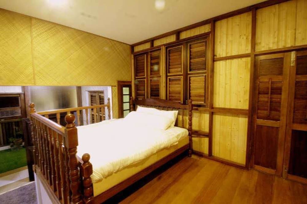 Atap Homestay House (3 Bedroom and 1 Master Bedroom) 4
