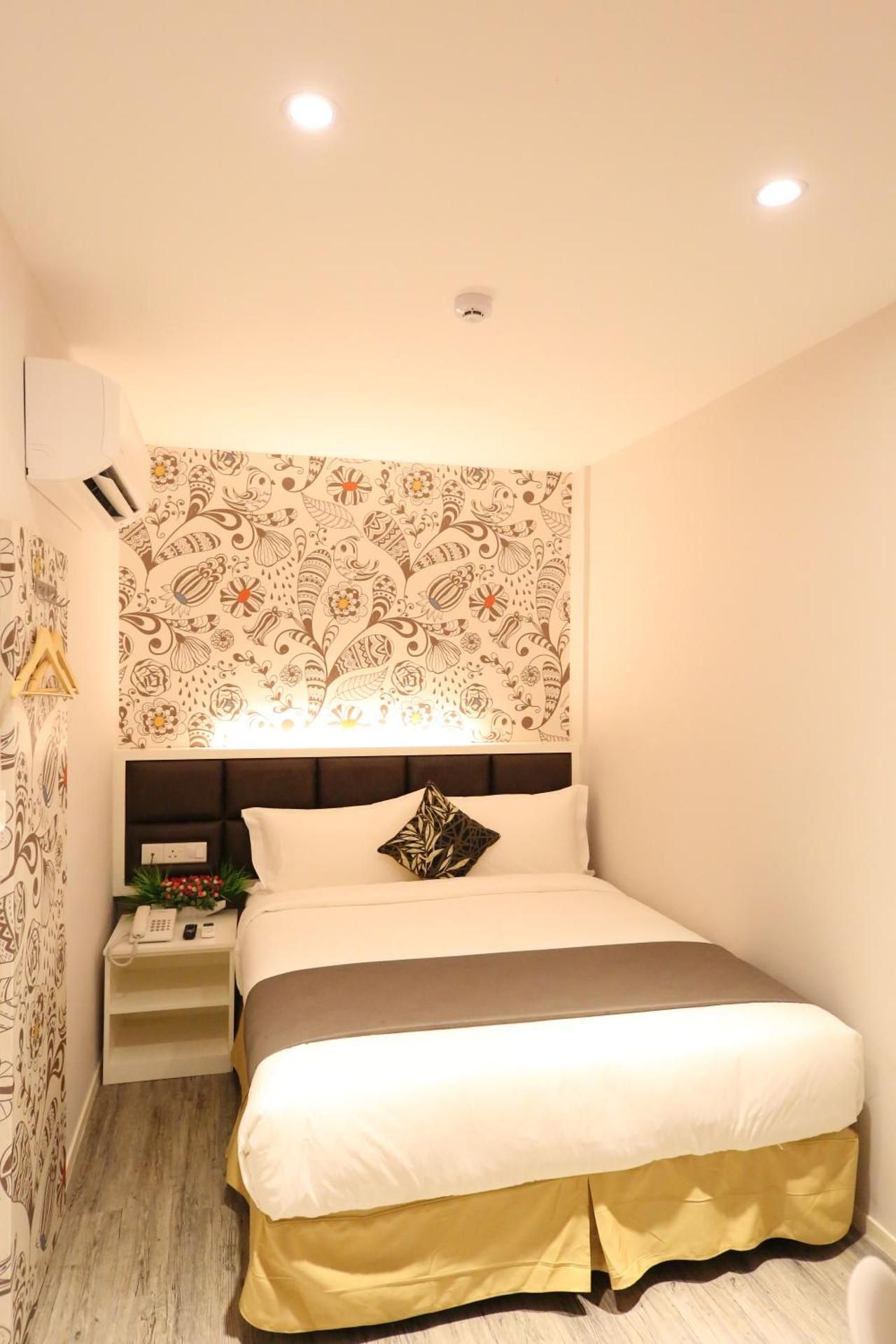 M & M Hotel KL Sentral Superior Queen 2