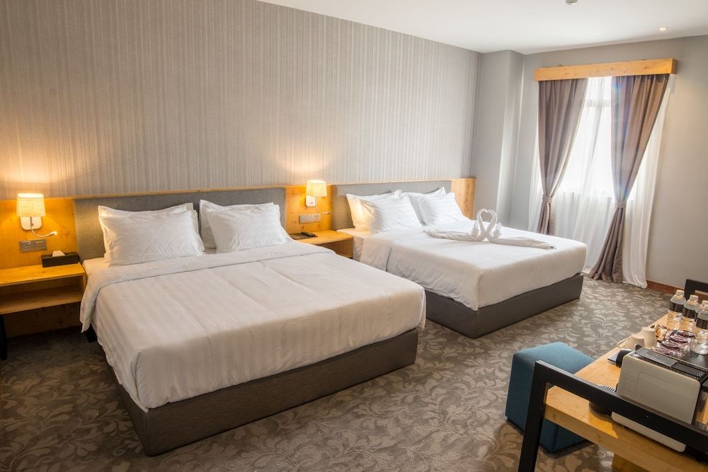 undefined Redpine Boutique Hotel 4